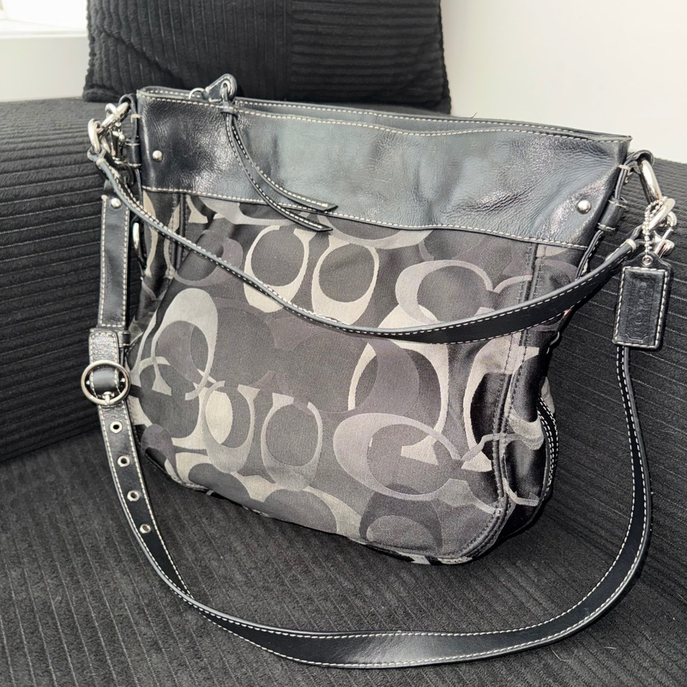 Coach F14710 Optic Signature Large Convertible Zoe Hobo Black Gray Bag